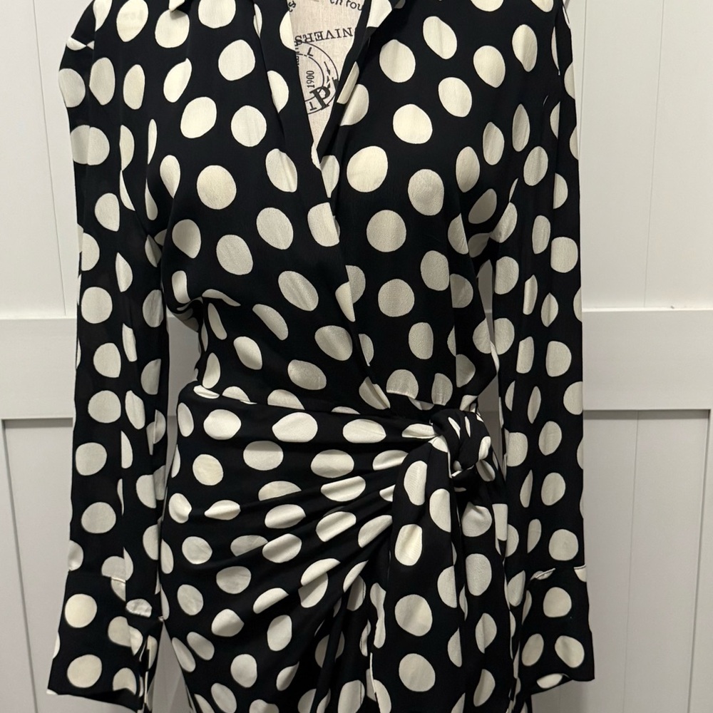 Zara MINI POLKA DOT PAREO WRAP V-NECK DRESS BLACK/WHITE